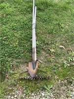 2 garden rakes, one with broken handle, small