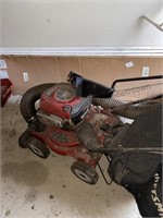 Craftsman 6.5 hp, self-propelled, vacuum,