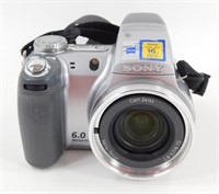 Sony Camera DSC-H2 w/ 6.0 Megapixels
