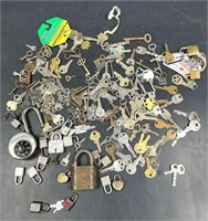 Lot of Vintage/Antique Keys & Locks