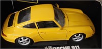 1993 Porsche Carrera 911 diecast car 1:18 scale