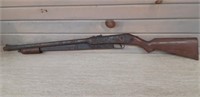 Vintage DAISY Model 25 Pump Action rifle - AS IS