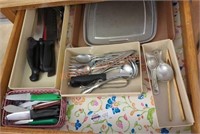Kitchen knife and utensil drawer lot