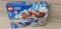 LEGO City 60242 mint in sealed box