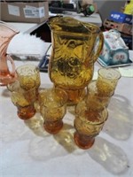 MID CENTURY MERIGOLD PITCHER & 6 GLASSES