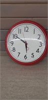 Working Retro style red clock