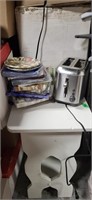 Toaster not tested  plus group of napkins and