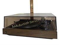 Dual 1257 turntable - turns on/spins