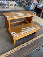 Wood step stool