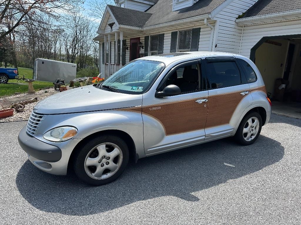 ONLINE ONSITE - 2002 PT CRUISER, CUB CADET MOWER, HH GOODS