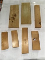 SMALL WOOD PIECES