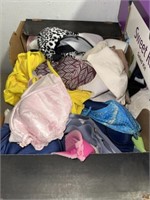 BOX LOT OF CLOTHES VARIETY OF SIZES