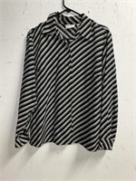 LADIES BLACK AND WHITE MEG ALLEN SHIRT XL