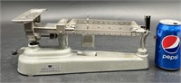 Vintage Sargent-Welch Scientific Scale