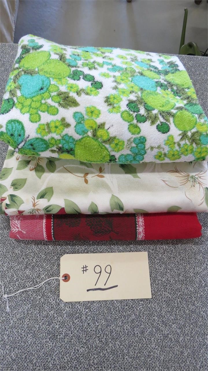 TABLE COVERS LOT