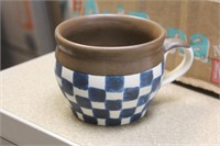 Checker Pottery Mug