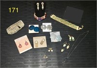Jewelry-Earring & Bracelet Lot