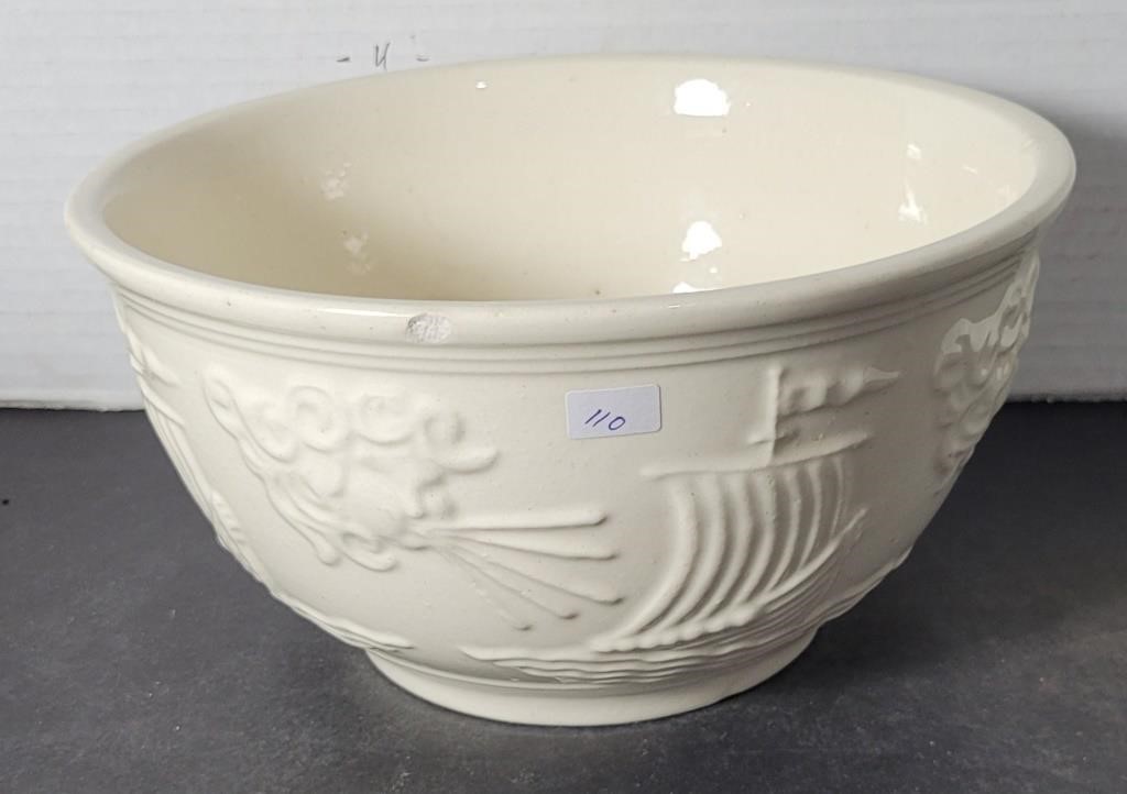 WHITE POTTERY BOWL WIND BLOWING SHIP