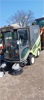 2006 GREEN MACHINE SWEEPER