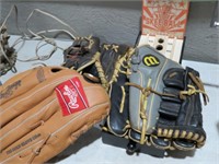 RAWLINGS & WILSON LEATHER GLOVES, SKEE BALL TOY