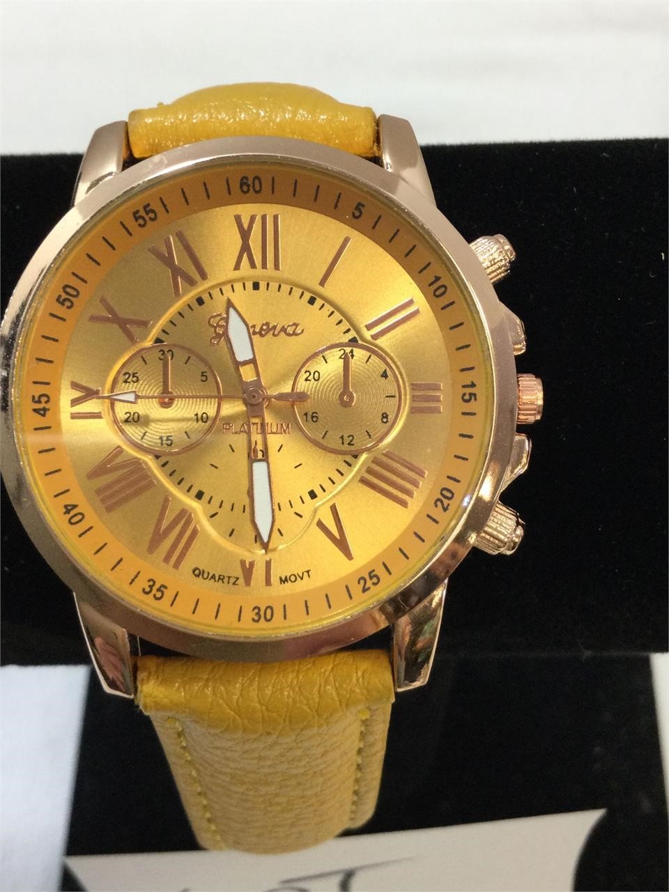 Designer Chronograph Men's Wrist Watch