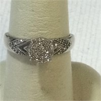 Fantastic Ladies Genuine Diamond Ring