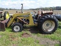Ford 4600 Diesel Tractor w/Loader, Runs, like new