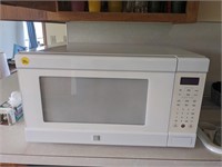 Microwave Oven Kenmore Elite L-2' D-18" H-13.5"