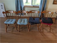 Set of 4 chairs with cushions