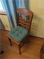 1 chair with cushion