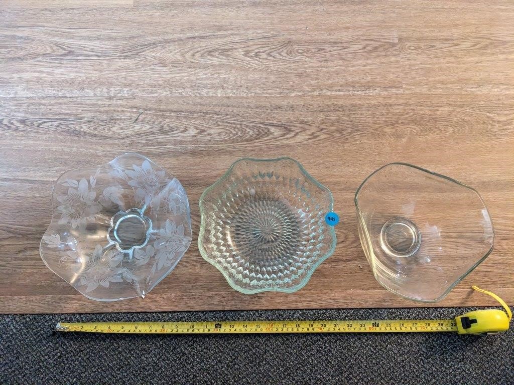 3 crystal-like serving bowls