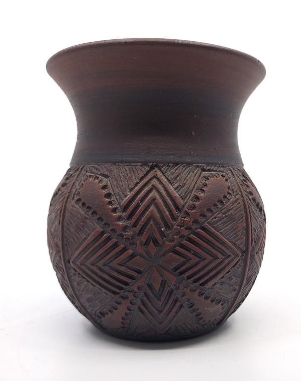 Vintage Six Nations Reserve Kanyengeh Pottery