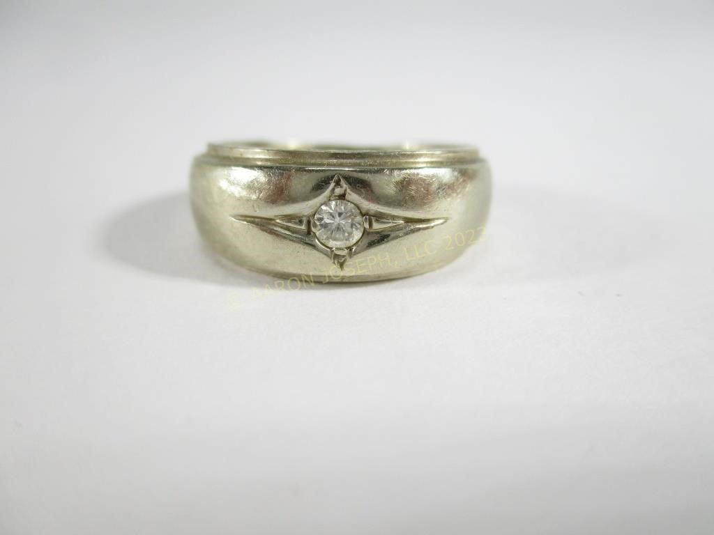 14KT Gold and Diamond Ring
