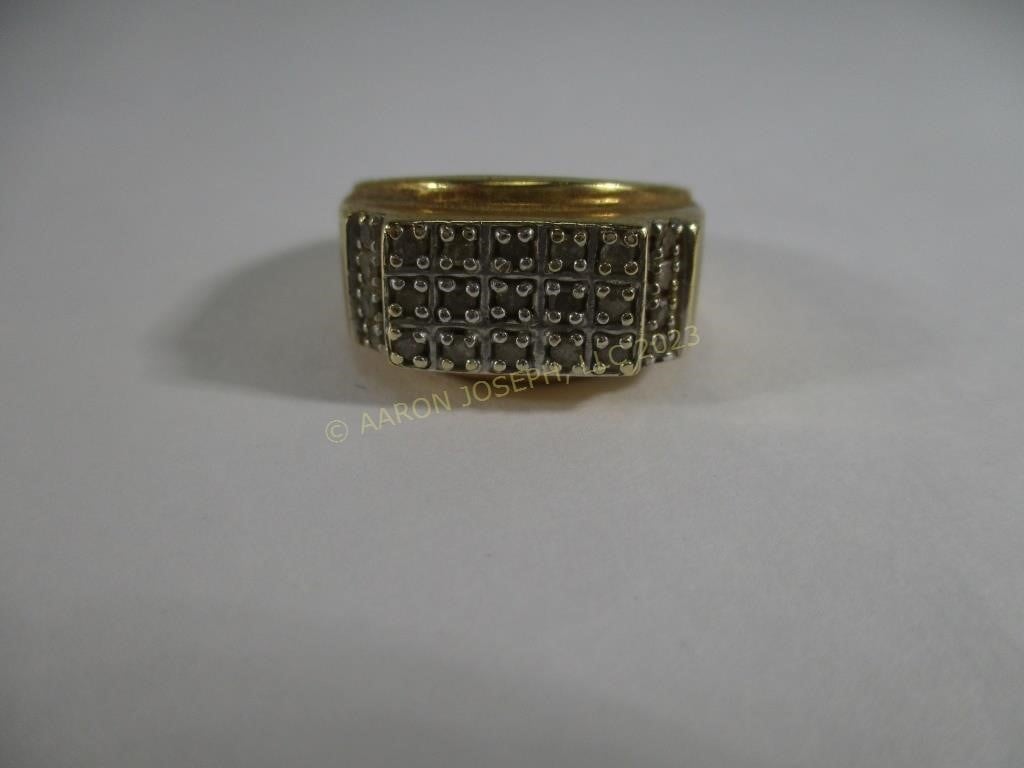 10KT Yellow Gold and Diamond Ring