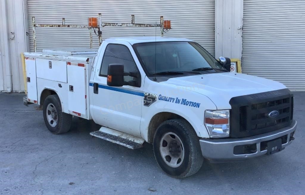 2008 Ford F-350 Regular Cab Service Truck 4X2