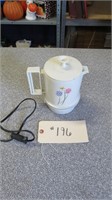 SMALL ELECTRIC COFFEE MAKER