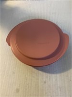 Tupperware microwavable platter with lid
