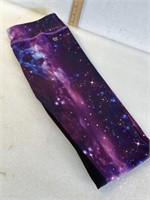 Girls large 10/12 universe leggings