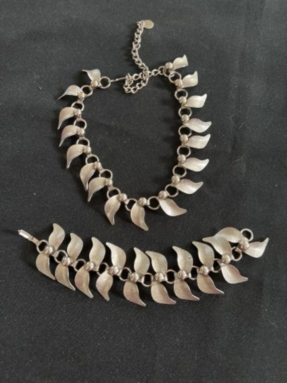 Vintage necklace and bracelet set