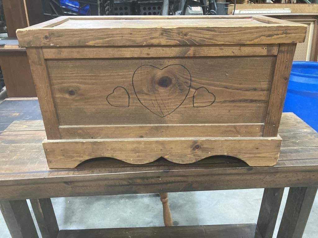 Storage chest