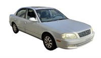 Silver 2002 Kia Optima SE V6 Four Door Sedan