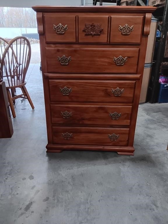 Chest Of Drawers 
36x18x51