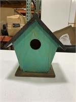 Wooden bird house 

7x7x7