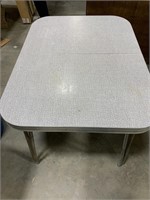 Formica table, 
Metal leg 48x36x29