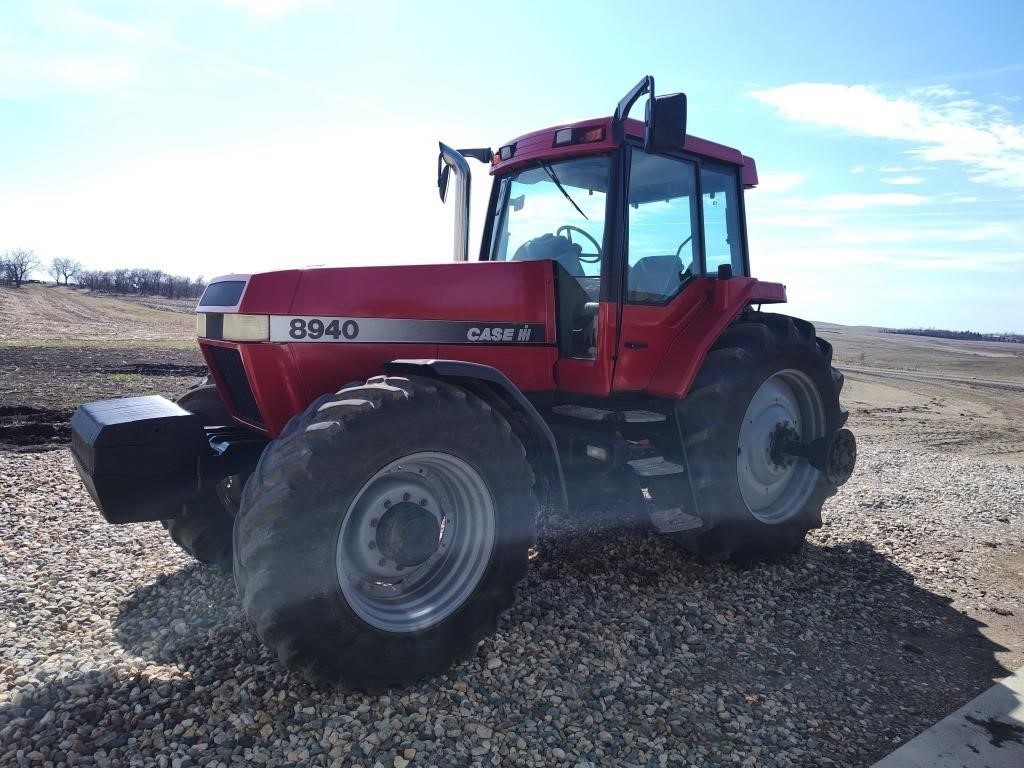 1997 Case MFWD Tractor