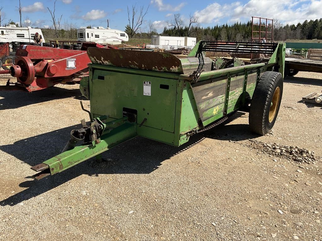 John Deere Manure Spreader