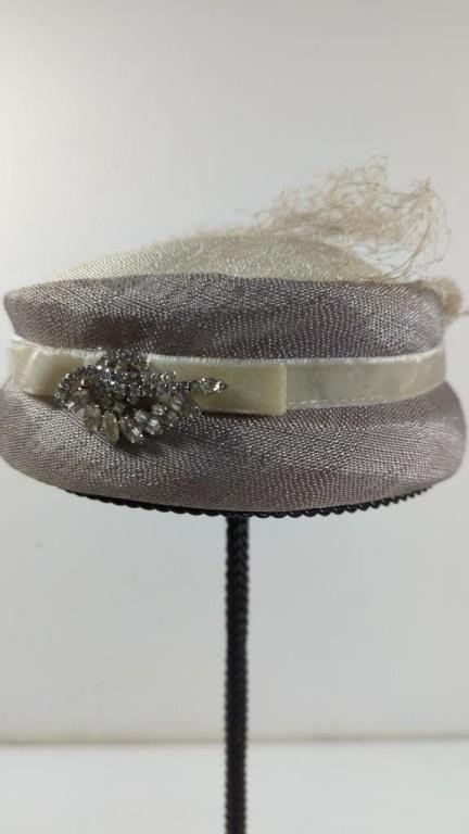 Vintage 1950's Grey And White With Rhinestone Pin
