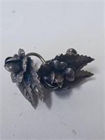 Marked Sterling Flora Screwback Earrings- 3.3g