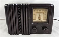 Delco R-1231a Tube Radio