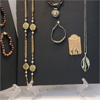 9 pc Safari design jewelry